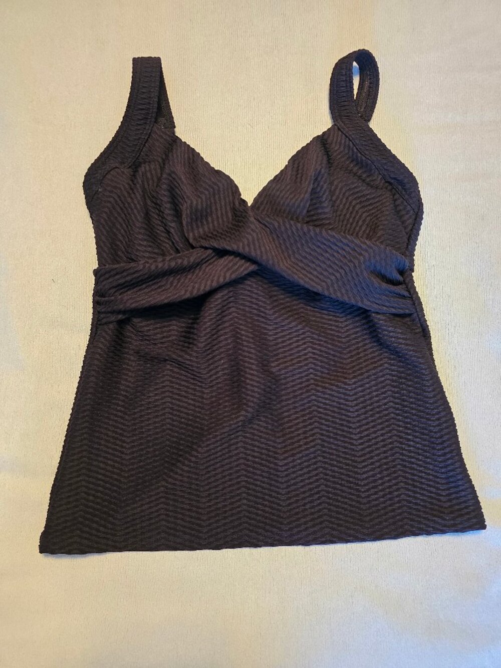 Lands' End Black Textured Twist Front Tankini Top Size 10 D-Cup Swim Suit GUC